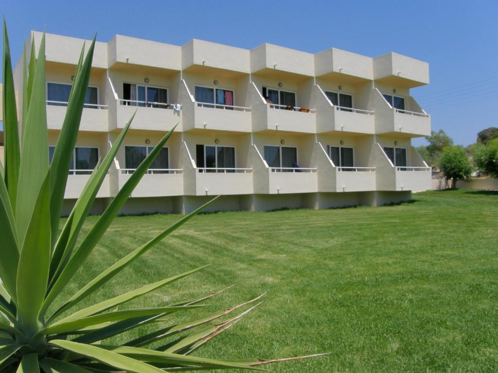 Relax Hotel Kolymbia Exteriör bild