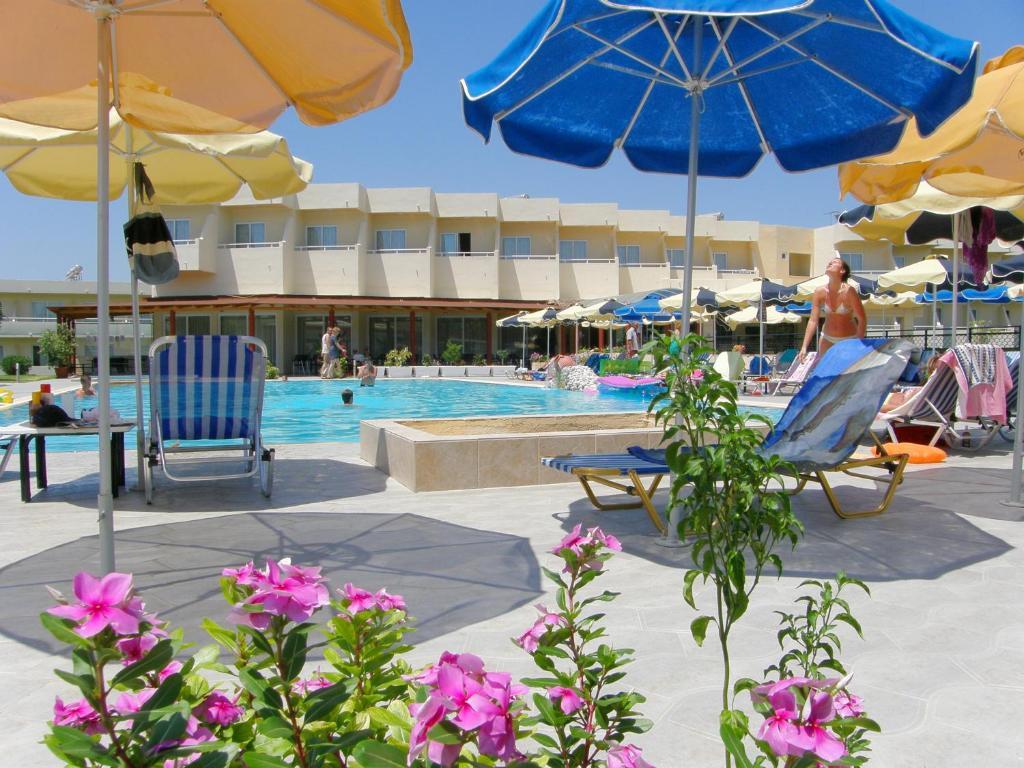 Relax Hotel Kolymbia Exteriör bild